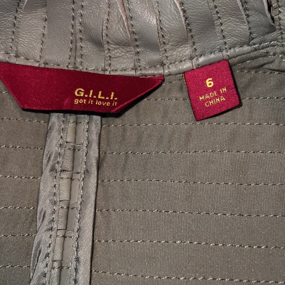 NEW!  GILI Olive Green Pieced Leather Vest with hook & eye closure - Picture 7 of 9